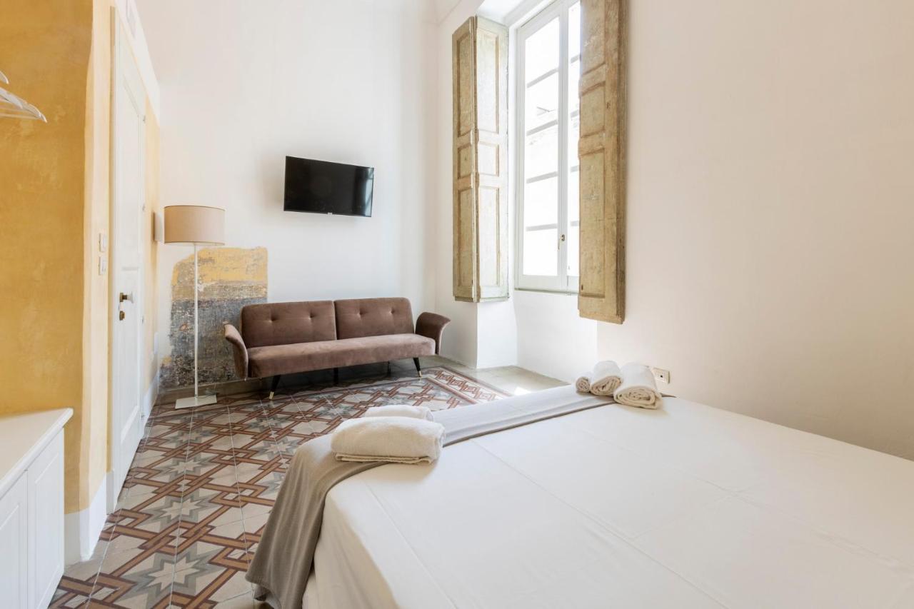 Palazzo Balsamo Bed & Breakfast Gallipoli Exterior photo