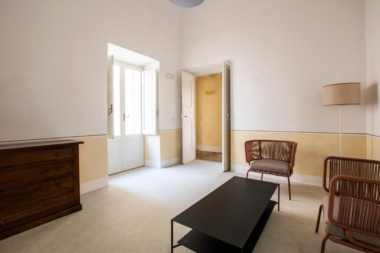 Palazzo Balsamo Bed & Breakfast Gallipoli Exterior photo